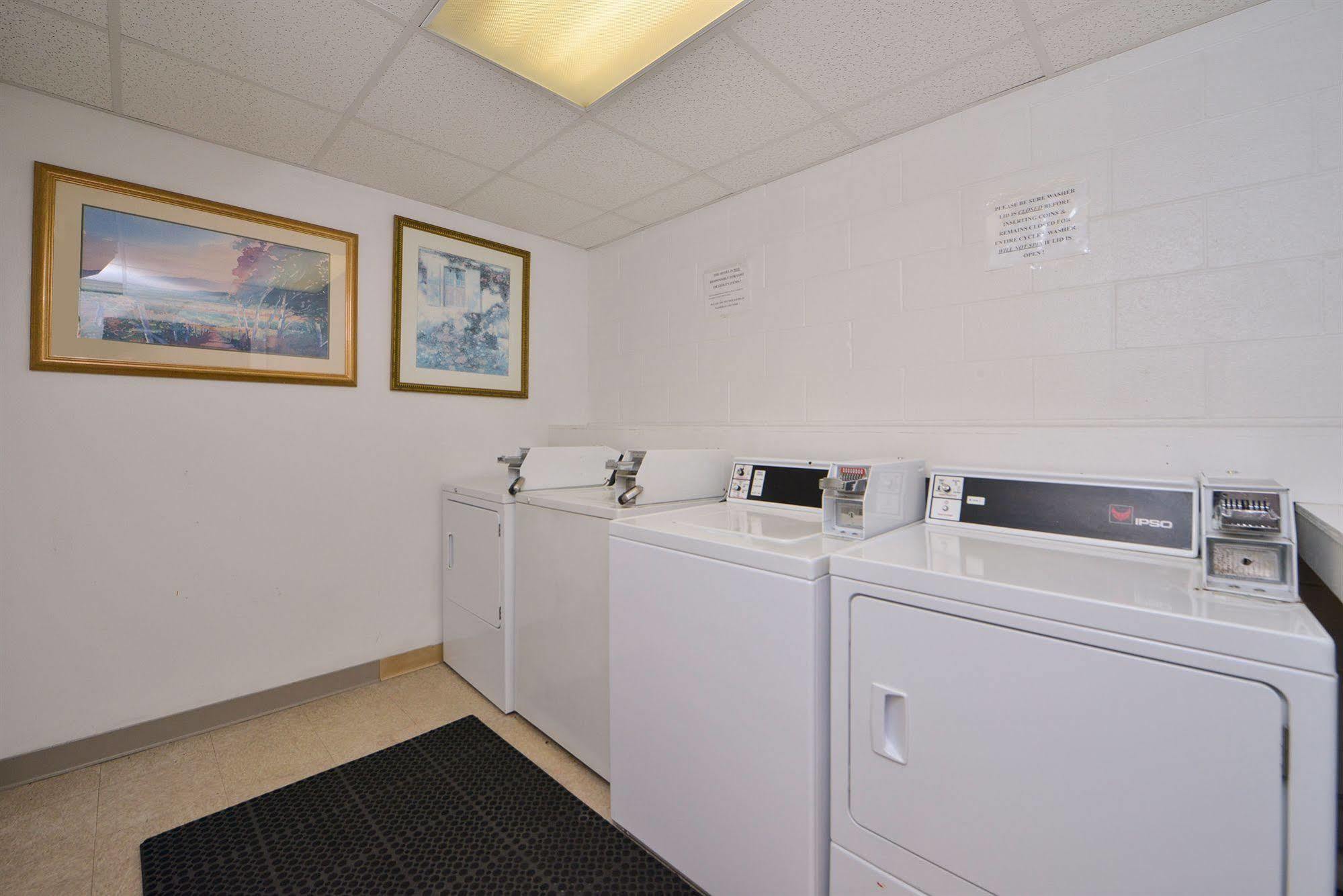 Days Inn By Wyndham Doswell \/ Kings Dominion Area Zewnętrze zdjęcie