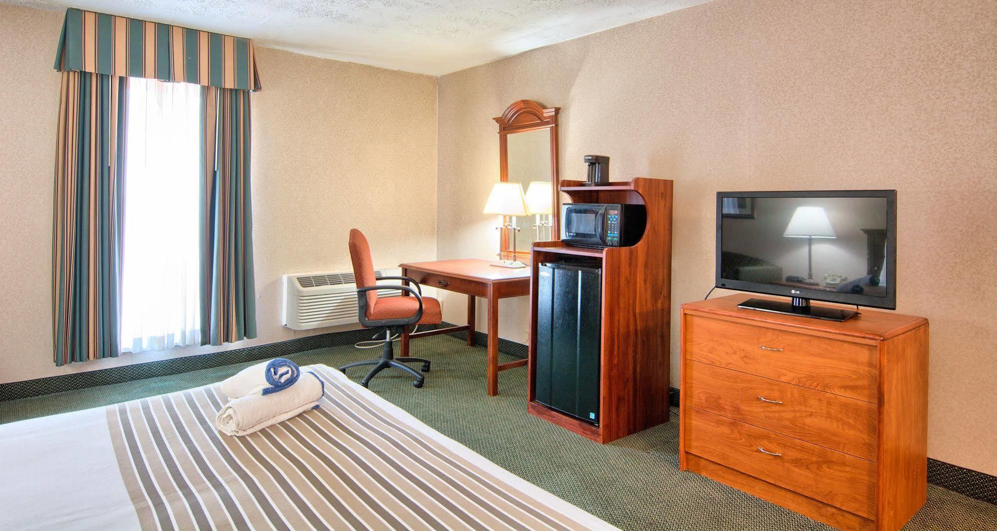 Days Inn By Wyndham Doswell \/ Kings Dominion Area Zewnętrze zdjęcie