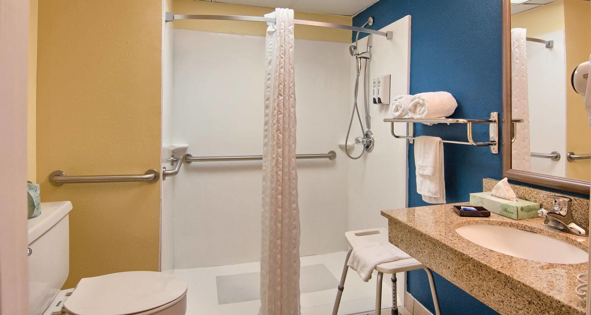 Days Inn By Wyndham Doswell \/ Kings Dominion Area Zewnętrze zdjęcie